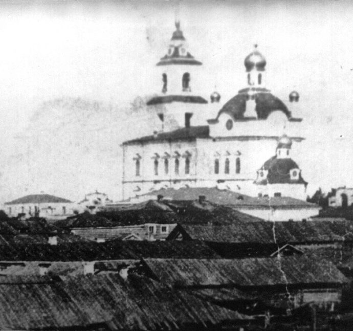 Покровский собор в конце XIX века до перестройки колокольни