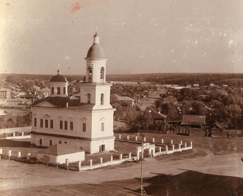 Воскресенская церковь в Верхотурье. Фото начала XX века