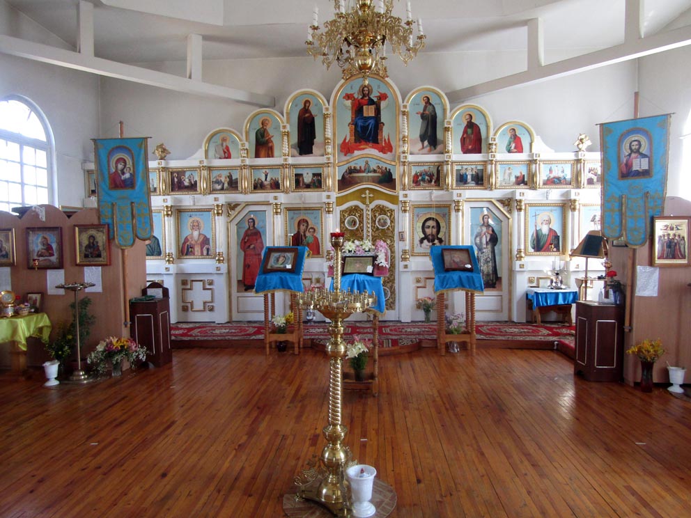 В Андреевской церкви поселка Лобва