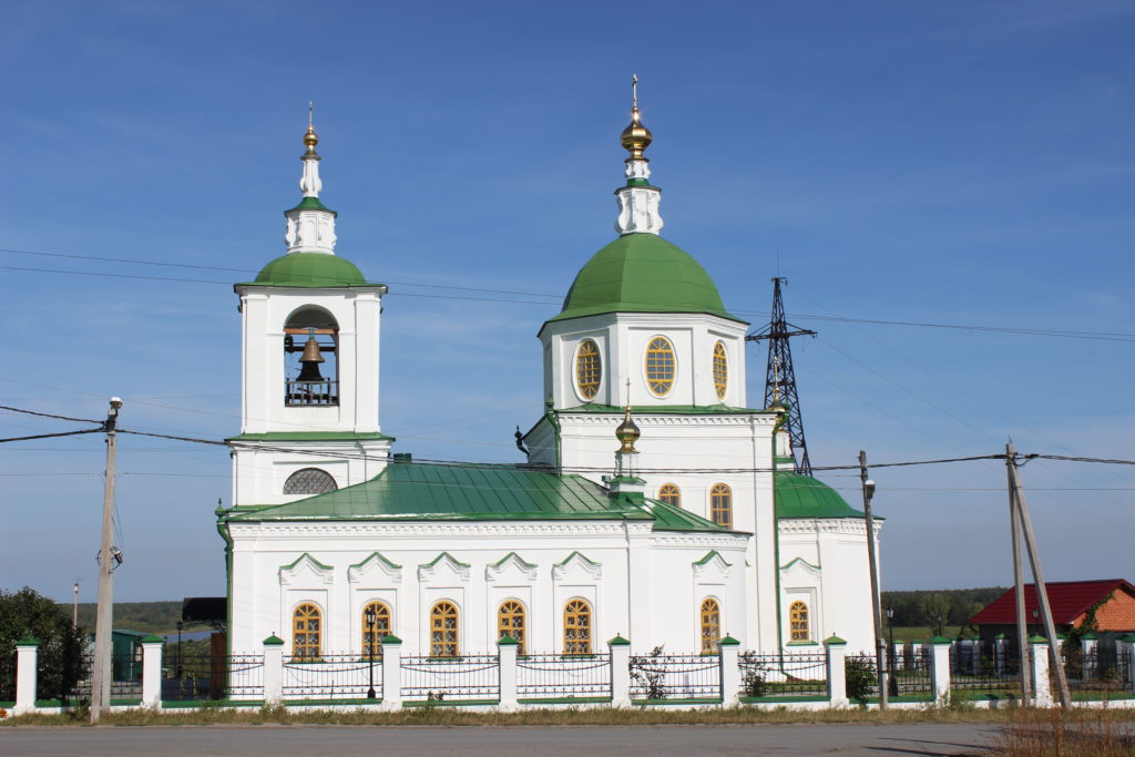 Тюменские села. Храм Каменка Тюмень. Церковь село Каменка Тюмень. Храм Покрова Пресвятой Богородицы Каменка Тюменский район. Церковь село Каменка Тюменского района.