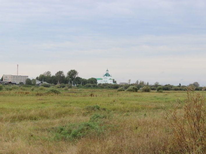 Панорама с Троицким храмом