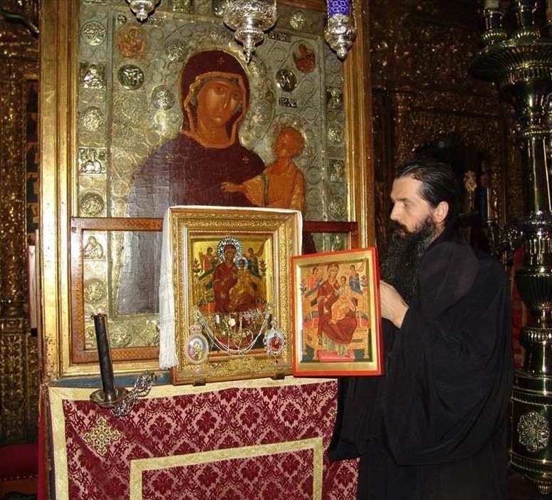 Икона Божией Матери "Всецарица" из Ватопедского монастыря