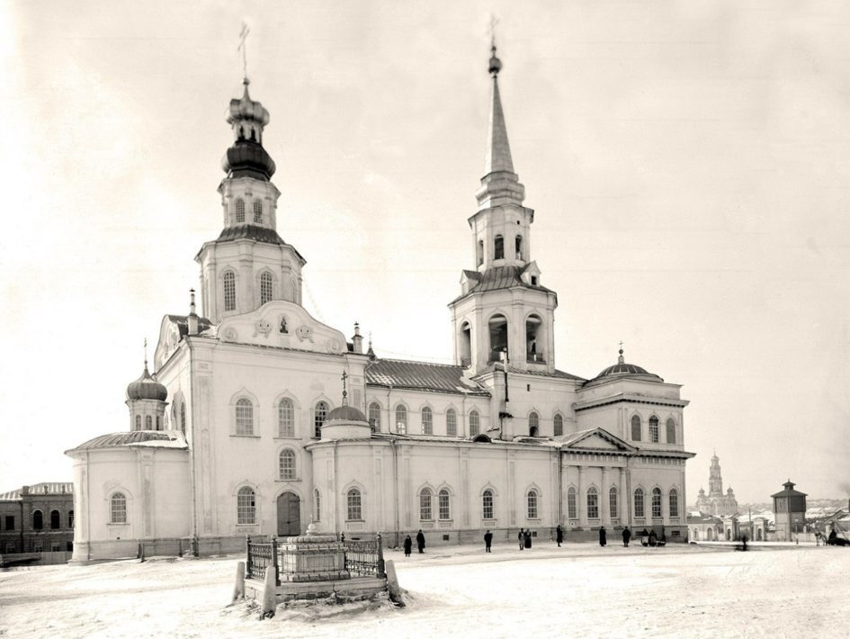 Екатерининский собор в Екатеринбурге. Фото начала XX века