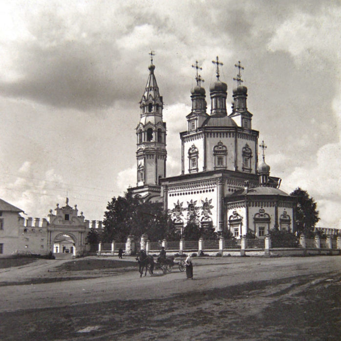 Свято-Троицкий собор в начале XX века