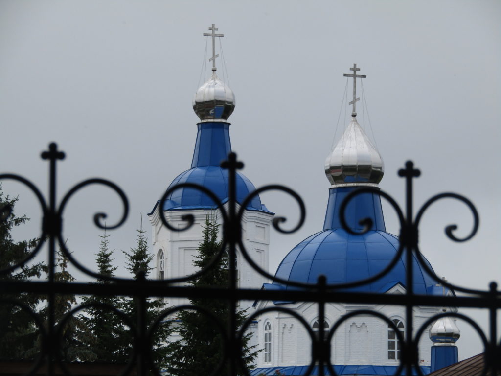 Покровский женский монастырь в Верхотурье: купола нового Покровского храма