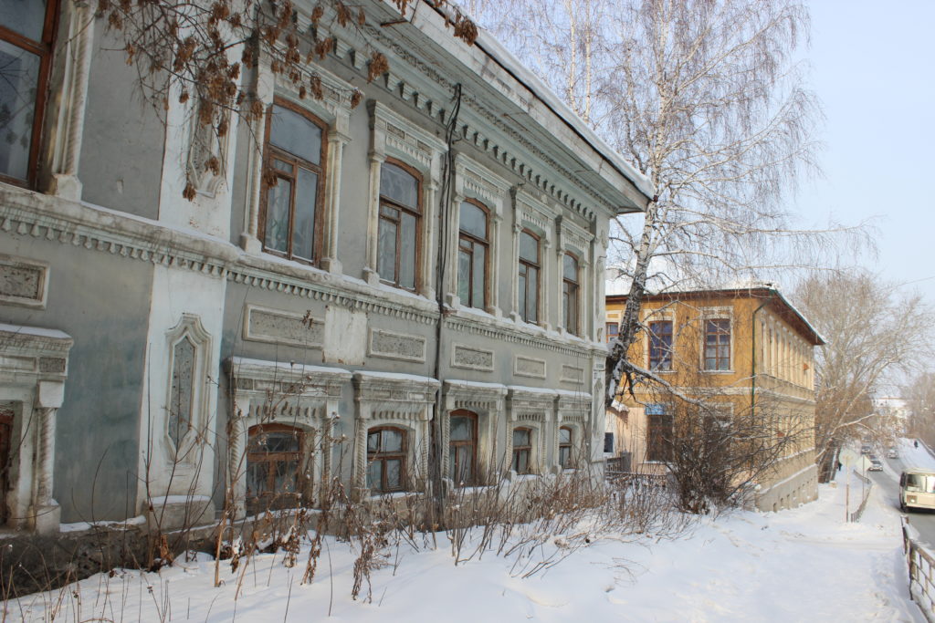 Жилой дом 19 века (Павлова, 29), далее бывшее реальное училище