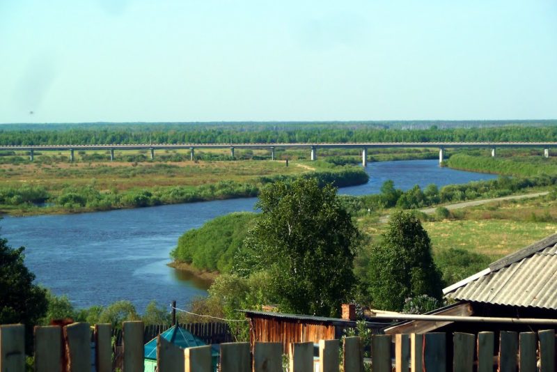Одна из достопримечательностей современного Туринска - открытый в 2008 году мост через Туру, длиной 1964 метра, самый длинный в Свердловской области