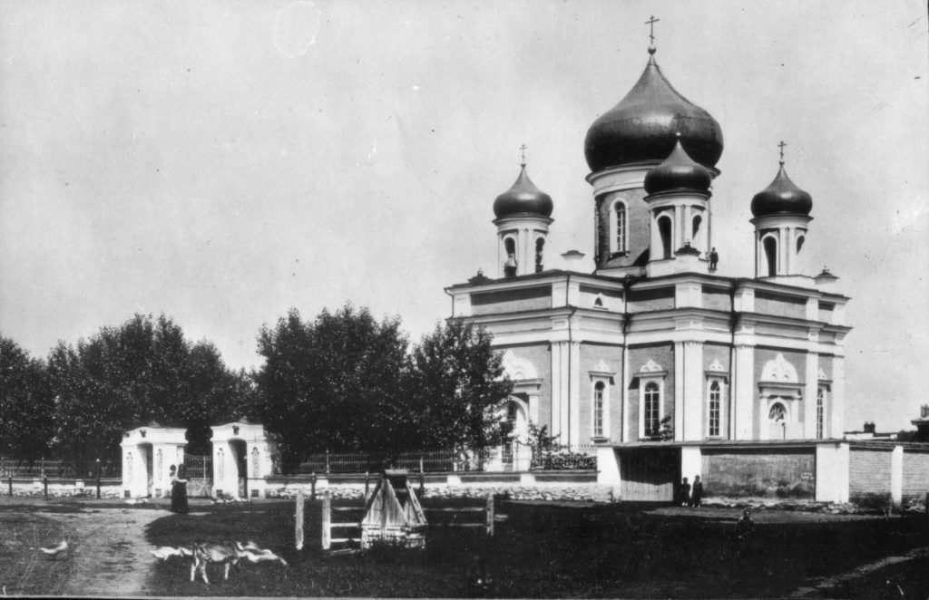 Свято-Троицкий храм в Невьянске в начале XX века