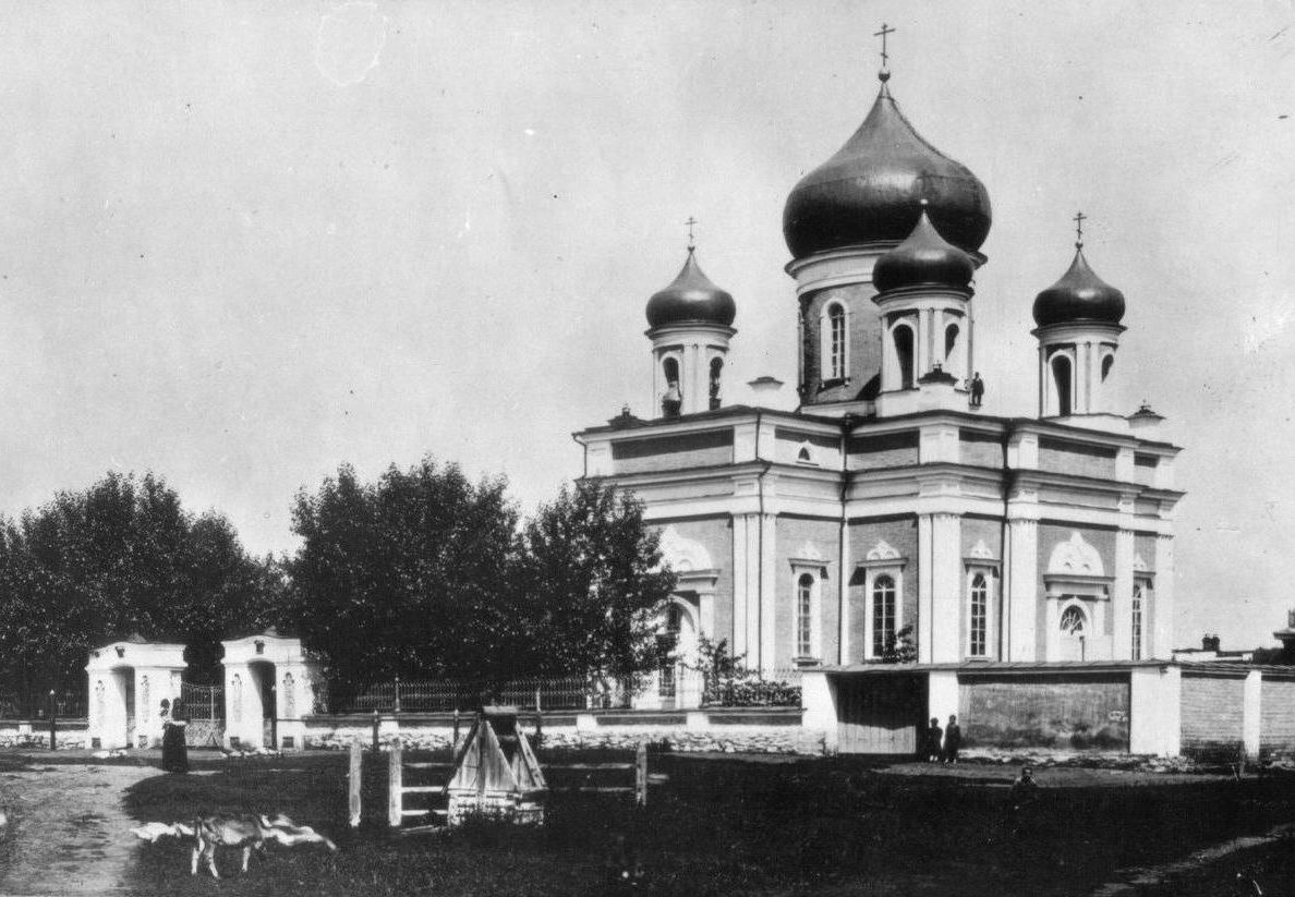 Свято-Троицкий храм в Невьянске в начале XX века