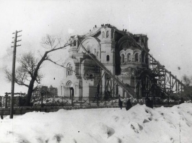 Собор после первого взрыва в 1932 году