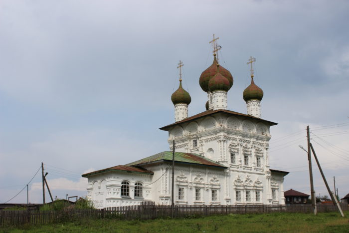 Никольская церковь в Ныробе