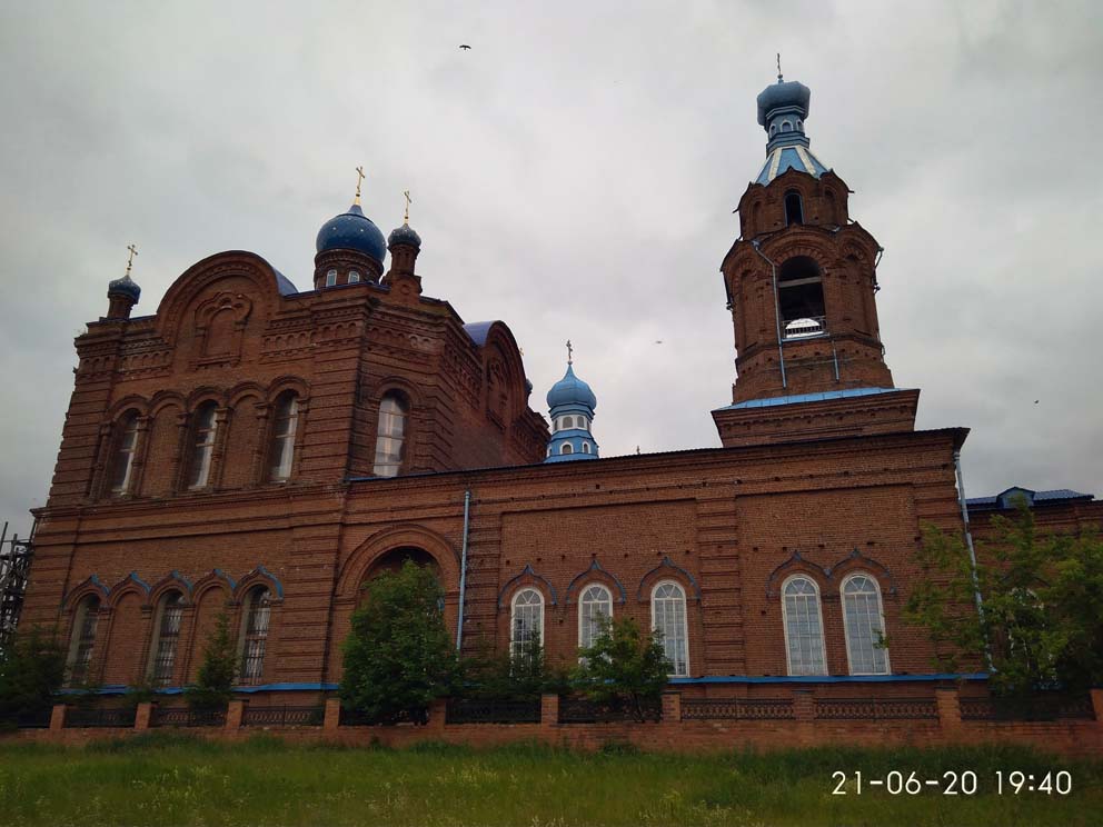 Село Бруснятское: храм Казанской иконы Божией Матери