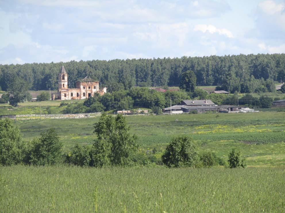 Пейзаж с Михаиловским храмом