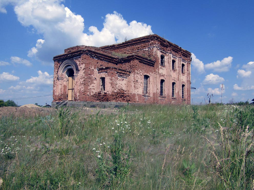 Село Суворы: храм Михаила Архангела. Фото Алексея Рычкова