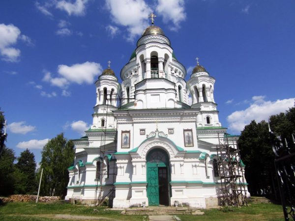 Нижняя Салда: храм Александра Невского. Фото Алексея Рычкова