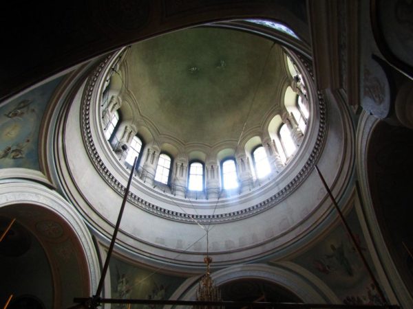 Под куполом Александровского храма