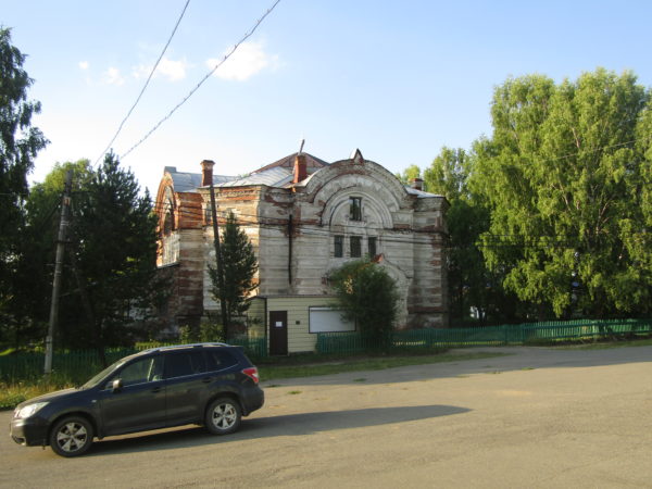 Поселок Висим: храм Николая Чудотворца