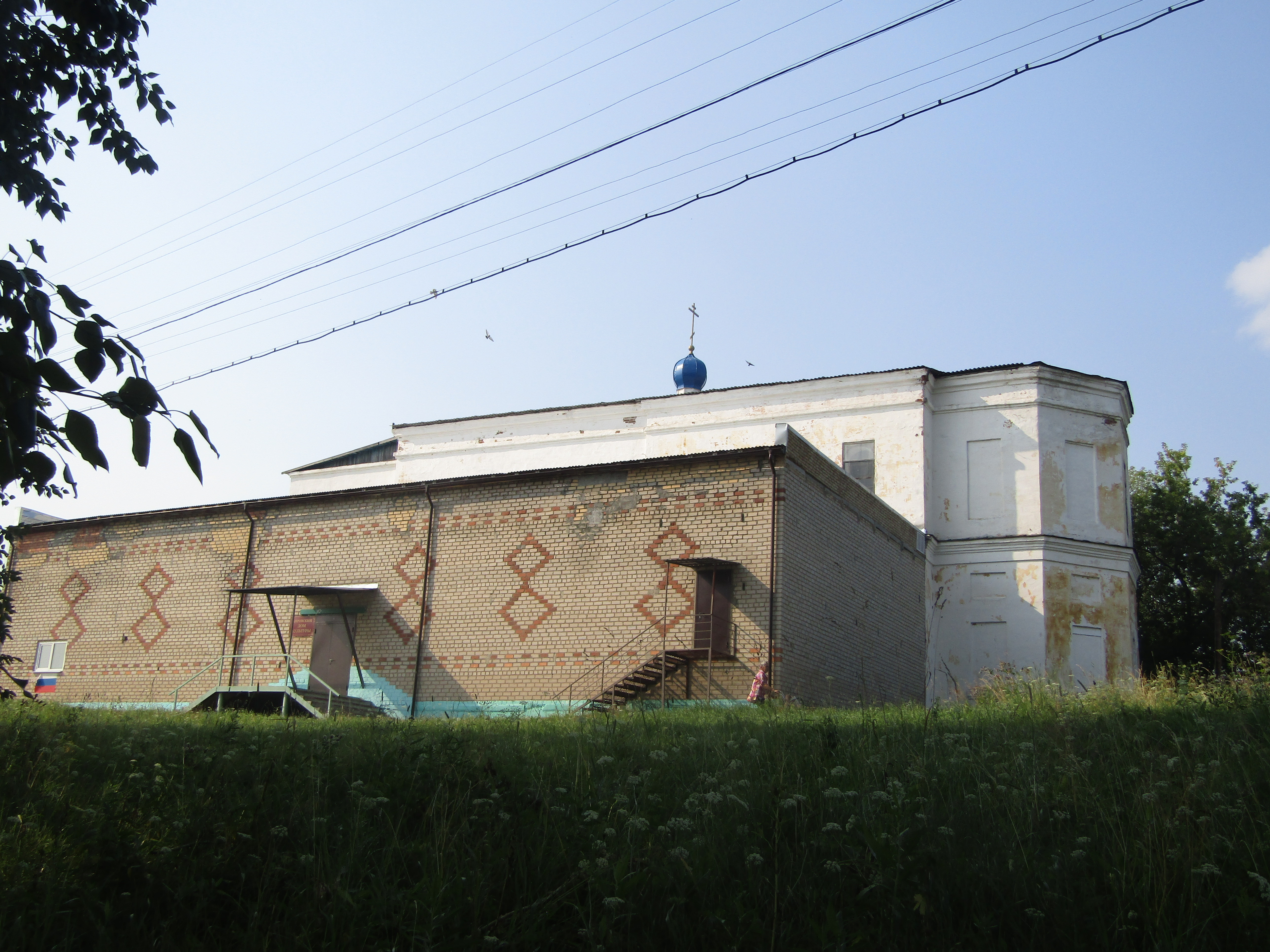 Село Кировское: храм Богоявления Господня