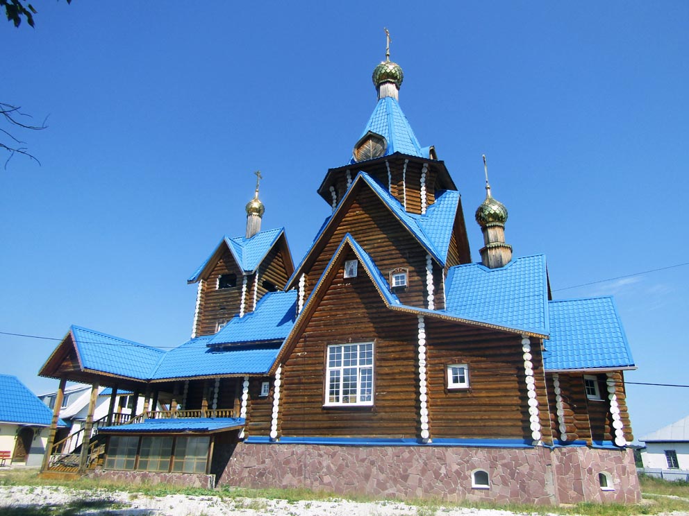 Поселок Зюзельский: храм Казанской иконы Божией Матери