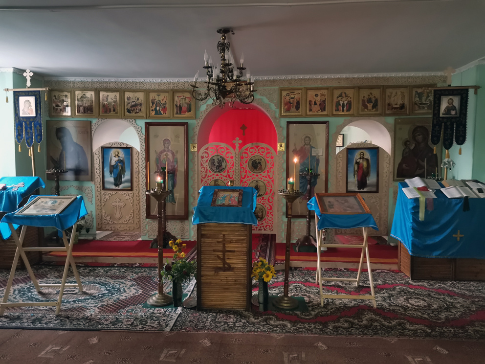 В храме иконы Божией Матери "Троеручица" в Сажино