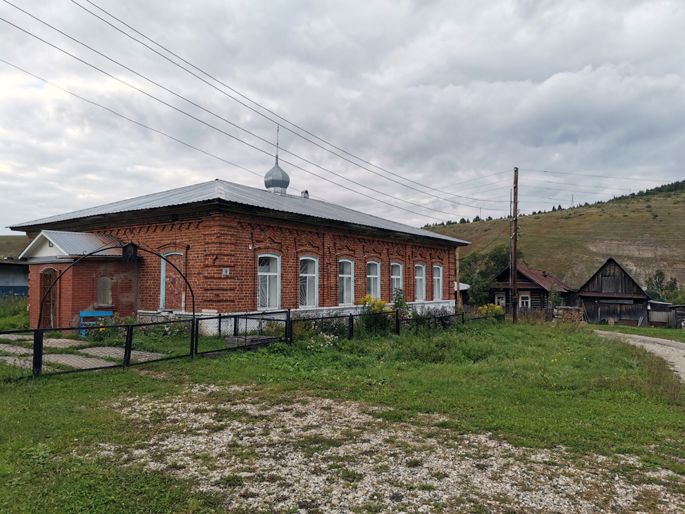Село Нижнеиргинское: Крестовоздвиженский храм
