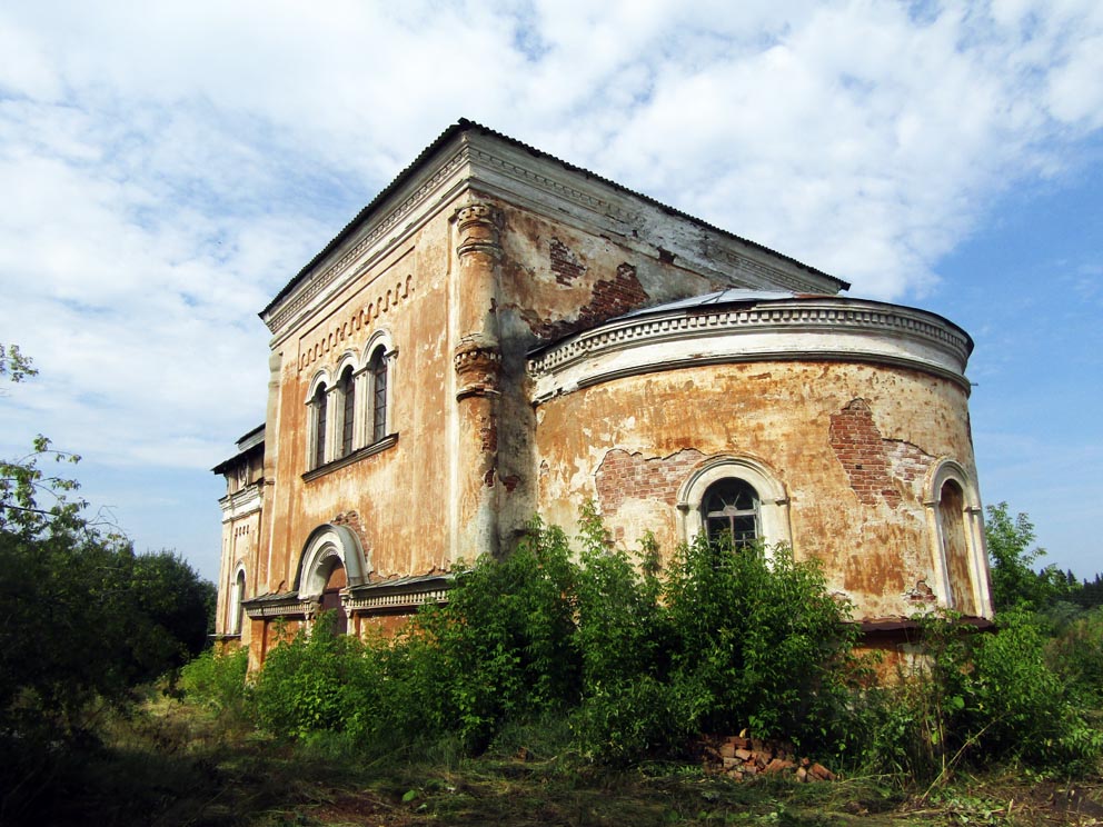 Никольская церковь в Рычково с восточной стороны
