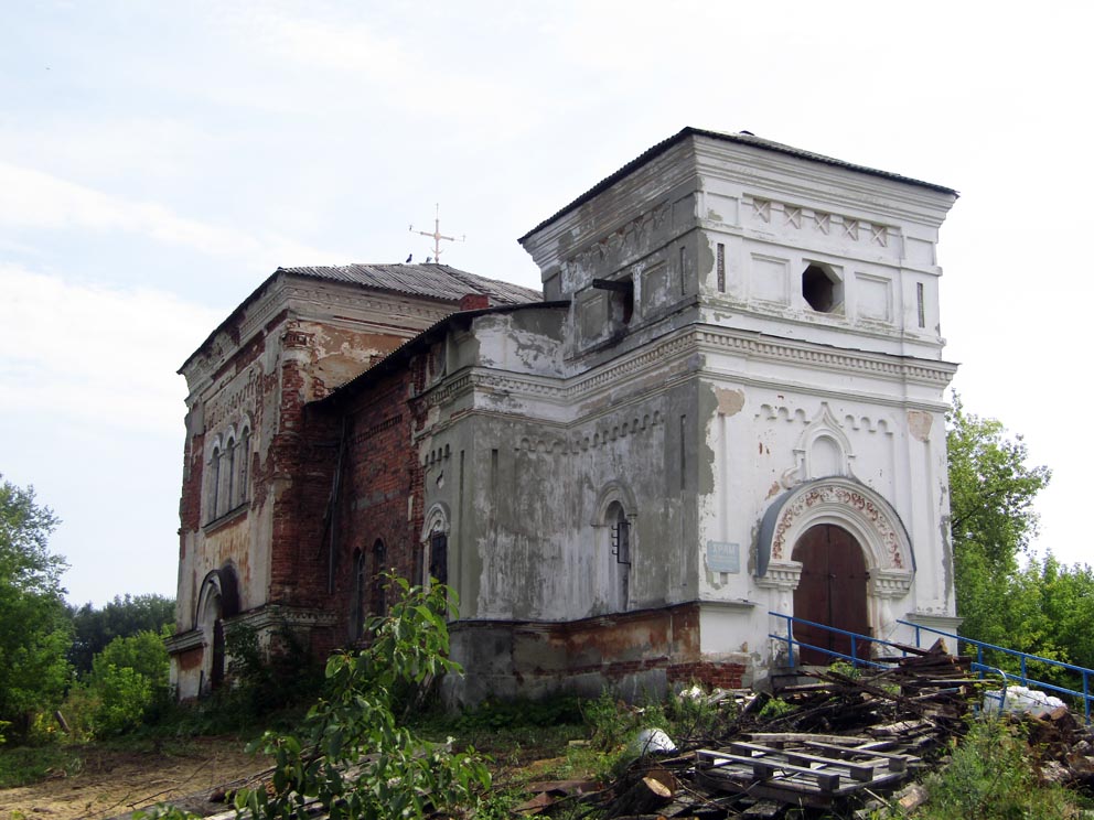 Село Рычково: храм Николая Чудотворца с западной стороны