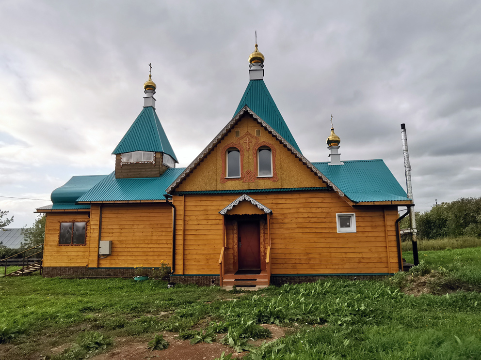 Село Чатлык: храм Вознесения Господня