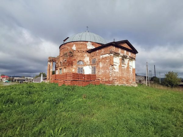 Село Кленовское: храм Николая Чудотворца