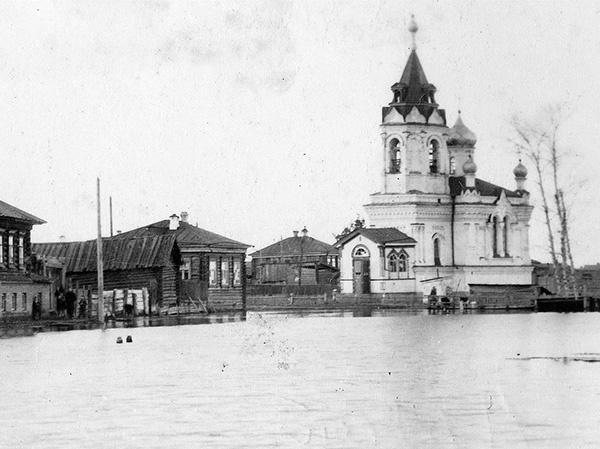 Пантелеимоновская церковь в Ирбите в первой половине XX века