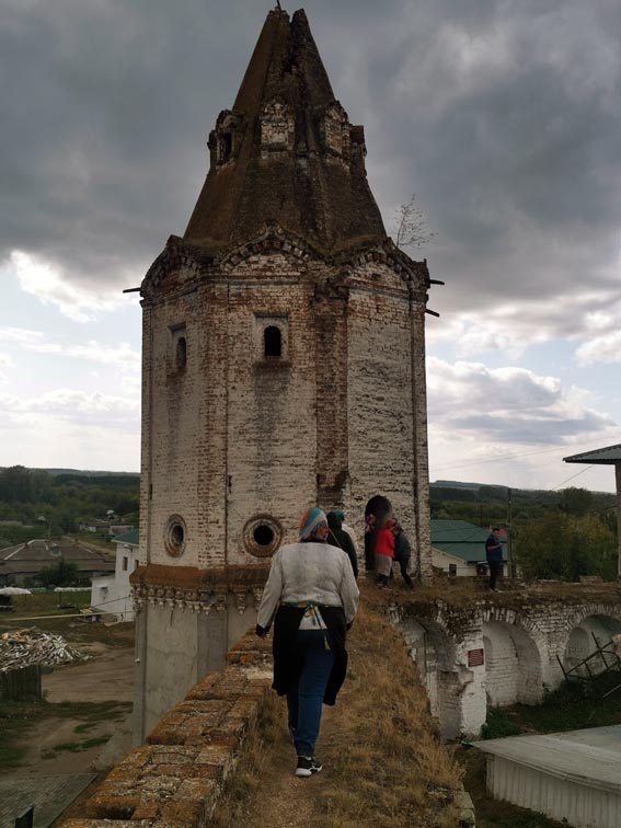 Свято-Успенский Далматовский монастырь. Юго-восточная крепостная башня 